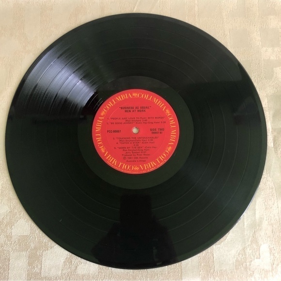 Men AT WORK BUSINESS AS USUAL Vinyl LP 1982 - Picture 6 of 9